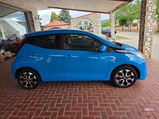 Toyota Aygo 2019 x-pley clab..Navi-thumb-4
