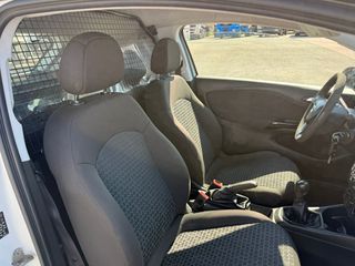 Opel Corsa 2016-thumb-11