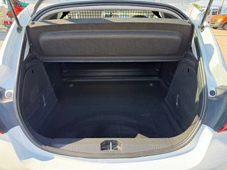 Opel Corsa 2016-thumb-13