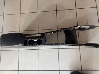 Κονσόλα Hyundai i30-thumb-2