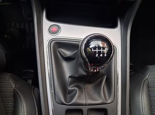 Seat Leon 2020 ST 2.0 TDI 150PS Xcellence-thumb-34