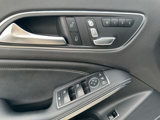 Mercedes-Benz GLA 200 2018 156Hp Urban/Progressive 7G-DCT FACELIFT-thumb-15