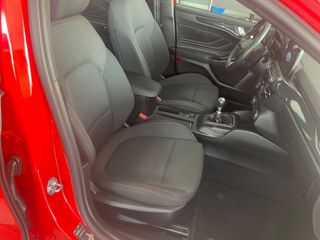 Ford Focus 2020 ST LINE-thumb-10