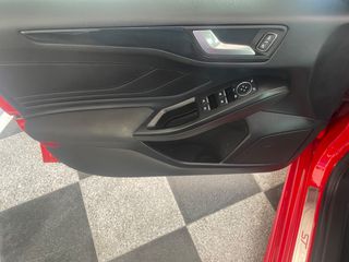 Ford Focus 2020 ST LINE-thumb-15