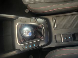 Ford Focus 2020 ST LINE-thumb-20