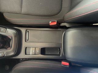 Ford Focus 2020 ST LINE-thumb-21