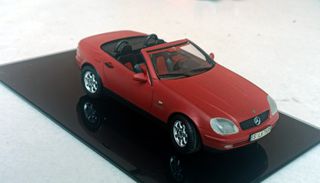 SLK MERCEDES - Στατικό μοντέλο-thumb-2