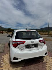 Toyota Yaris 2018 1.0 VVTI France Edition-thumb-5