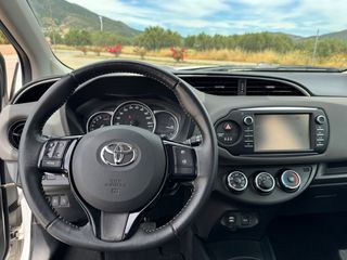 Toyota Yaris 2018 1.0 VVTI France Edition-thumb-9