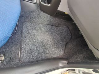 Fiat Punto 2001-thumb-39