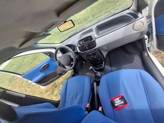 Fiat Punto 2001-thumb-46