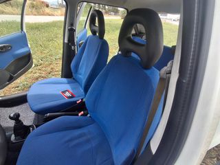 Fiat Punto 2001-thumb-20
