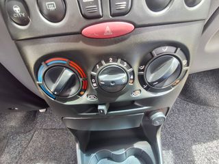 Fiat Punto 2001-thumb-26