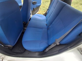 Fiat Punto 2001-thumb-31