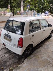 Daihatsu Cuore 2002