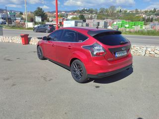 Ford Focus 2012 Titanium-thumb-6