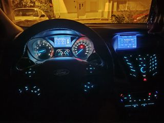 Ford Focus 2012 Titanium-thumb-11