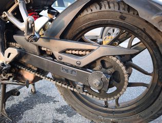 Bajaj Pulsar 200 2021-thumb-6