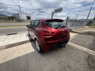 Renault Clio 2018-thumb-10