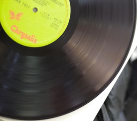 JETHRO TULL - MINSTREL IN THE GALLERY-thumb-9