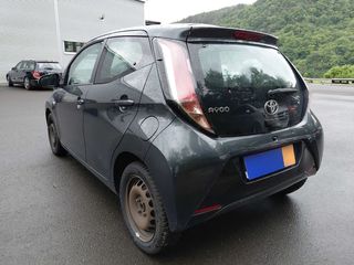 Toyota Aygo (X) 2017-thumb-25