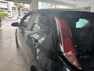 Toyota Aygo (X) 2017-thumb-8