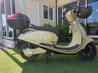 Μοτοσυκλέτα 2025 Vespa Ηλεκτρική 3000w Pusa-thumb-1