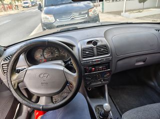 Hyundai Accent 2001