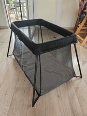 Πωλείται BabyBjorn BabyBjörn Travel Crib Light σε μαύρο χρώμα
