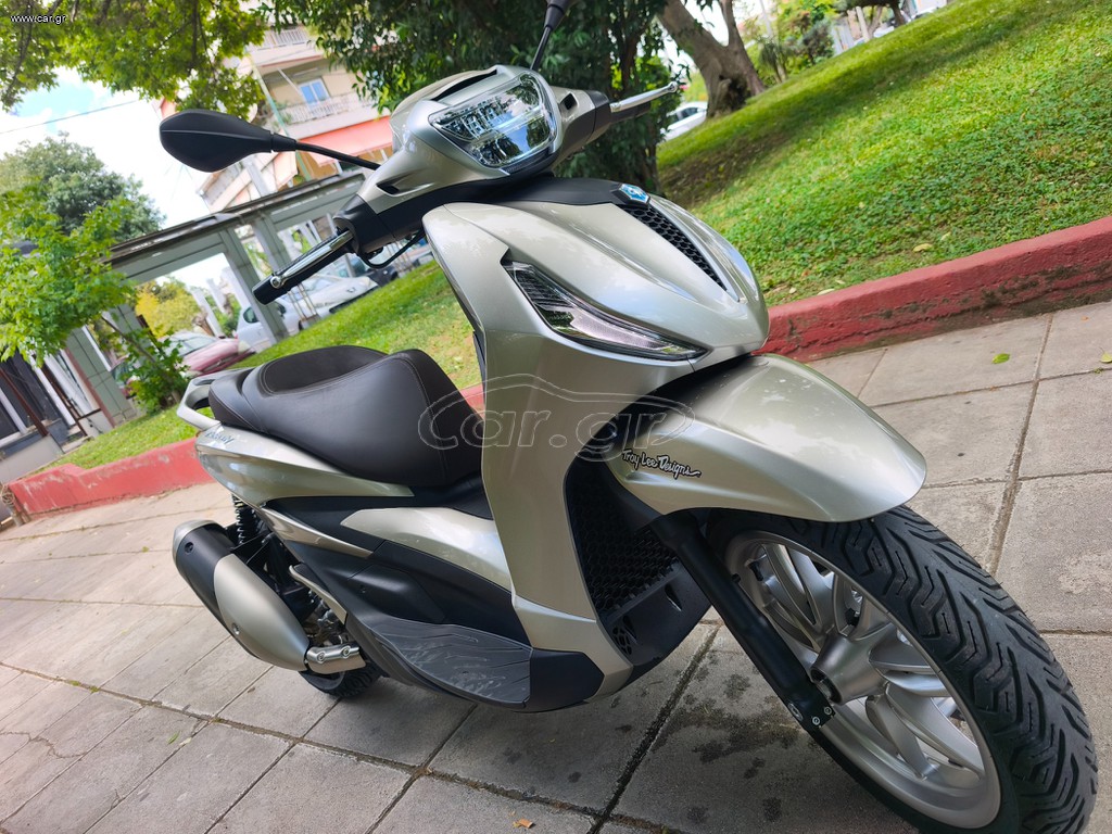Piaggio Beverly 300 2023