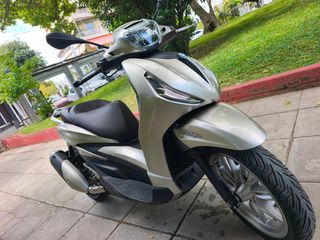 Piaggio Beverly 300 2023