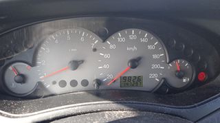 Ford Focus 2001 2001-thumb-2