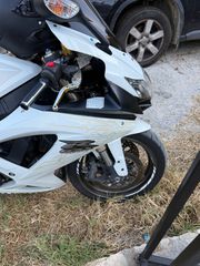 Suzuki GSXR 600 2009-thumb-9