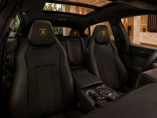 Lamborghini Urus 2026 ΚΑΙΝΟΥΡΙΟ , 4.0 V8 PHEV, SE,B&O/DARK PAK,23-thumb-7