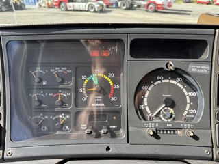 Scania 2001 164L 480-thumb-2