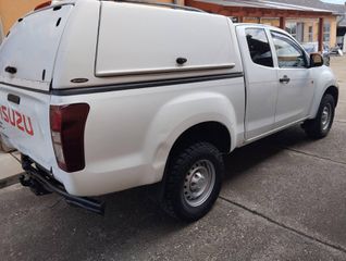 Isuzu D-Max 2018-thumb-3