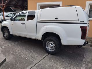 Isuzu D-Max 2018-thumb-2