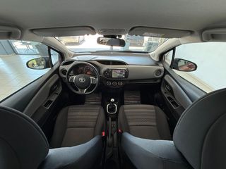 Toyota Yaris 2017 1.3 VVT-i Edition-S_ Navi_ R.Camera-thumb-56