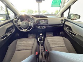 Toyota Yaris 2017 1.3 VVT-i Edition-S_ Navi_ R.Camera-thumb-32