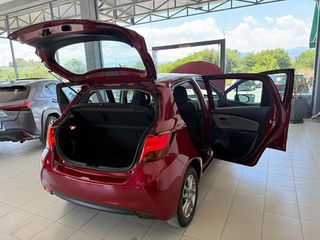 Toyota Yaris 2017 1.3 VVT-i Edition-S_ Navi_ R.Camera-thumb-81