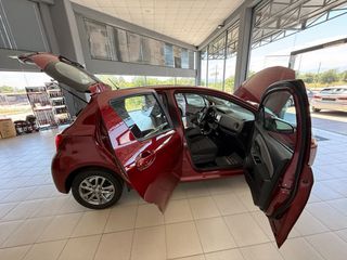 Toyota Yaris 2017 1.3 VVT-i Edition-S_ Navi_ R.Camera-thumb-82