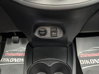 Toyota Yaris 2017 1.3 VVT-i Edition-S_ Navi_ R.Camera-thumb-49