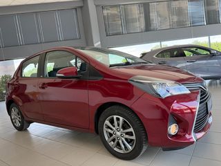 Toyota Yaris 2017 1.3 VVT-i Edition-S_ Navi_ R.Camera-thumb-16