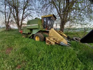 Θεριζοαλωνιστικές John Deere 1978 975