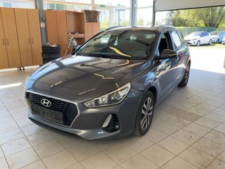 Hyundai i 30 2018 Hyundai i30 1.6 CRDi Family +