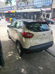Renault Captur 2016-thumb-3