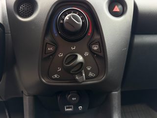 Toyota Aygo 2017 1.0 VVTI - 72hp - Euro 6-thumb-24
