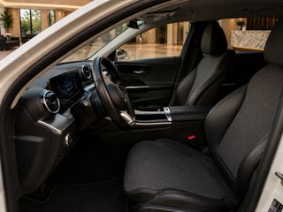 Mercedes-Benz C 220 2023 4MATIC,Avantgarde,ACC,FULL SERVICE HISTORY,LED,LEATHER,-thumb-6