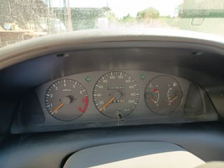 Suzuki Baleno 2001-thumb-8