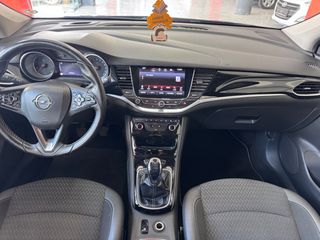 Opel Astra 2018-thumb-11